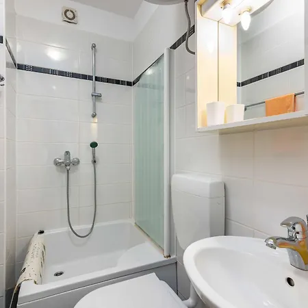 Franka, Malinska, Vantacici, Island Krk Apartmán